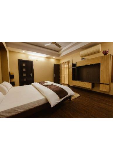 Pinnacle Stays - view 4
