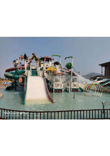 Fountain City Water Park - view 2