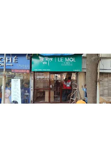 Le Mol Café