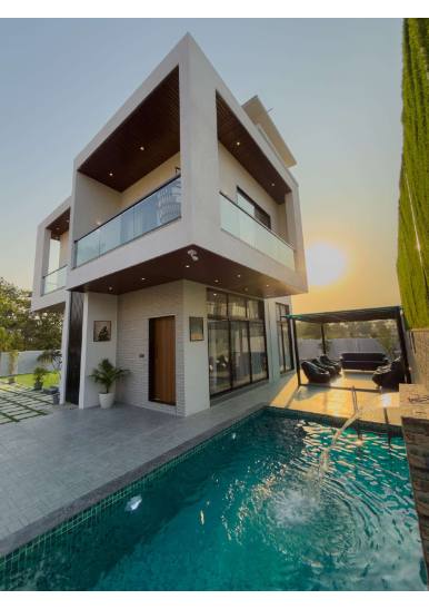 Casa White