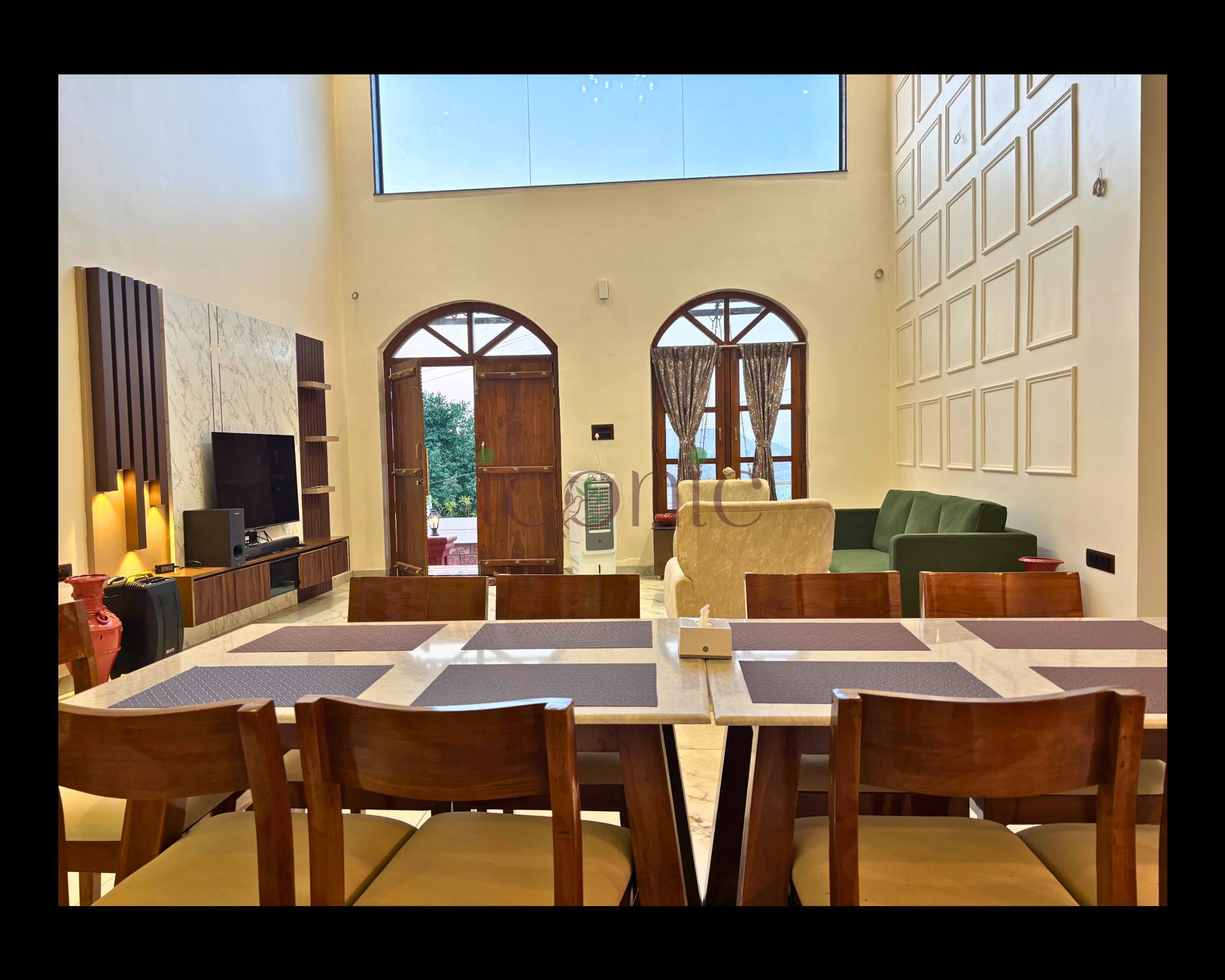 Iconic Villa - view 2